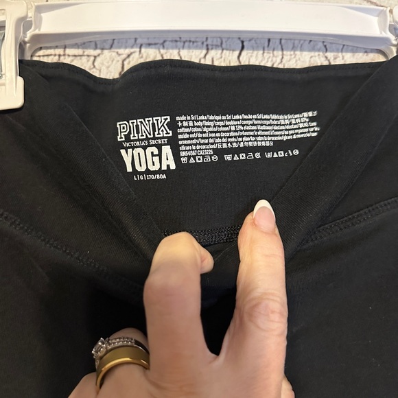 PINK Victoria’s Secret Black Yoga Leggings | Size L - Picture 4 of 5